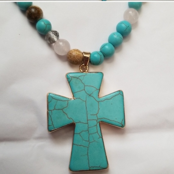 ❤Semi Precious Stone Pendant Necklace ❤ - Picture 5 of 5